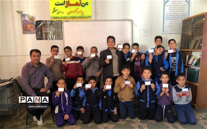 آموزش  سفیران سلامت در دبستان ولی عصر ابرکوه
