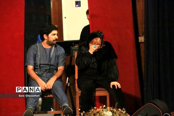 اجرای تئاتر لیگ قهرمانان در ساری