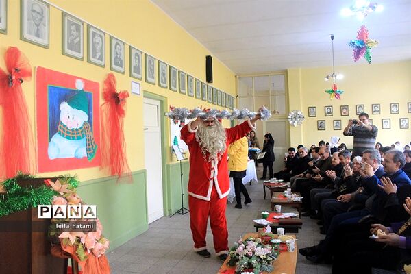 برگزاری جشن سال نو دانش آموزان مدرسه ارامنه اسدی در تبریز