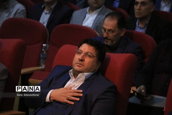 تجلیل از واحدهای برتر حامی حقوق مصرف کنندگان در مازندران