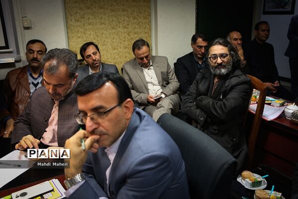 نشست صمیمی وزیرآموزش و پرورش با مدیران و کارکنان معاونت پرورشی و فرهنگی
