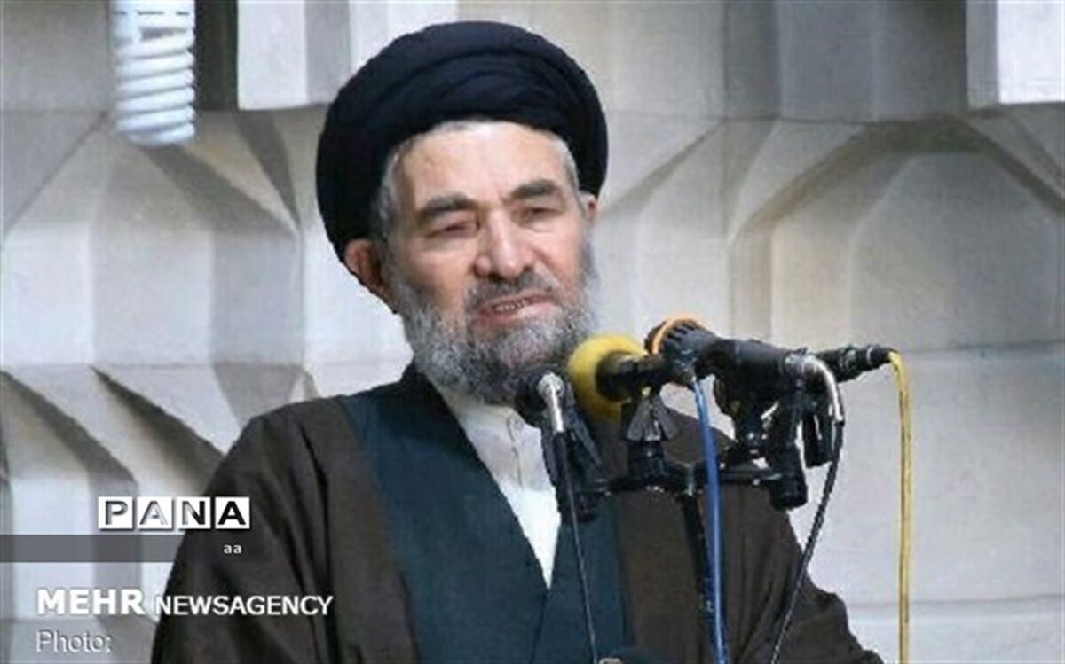 امام جمعه بروجرد مطرح کرد: حماسه ۹ دی نمونه‌ای از مقاومت مردم در حراست از ارزش‌های نظام بود