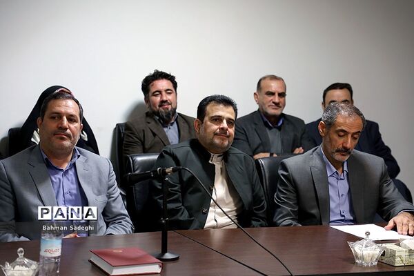 مراسم تکریم و تودیع قائم‌ مقام سازمان دانش‌آموزی