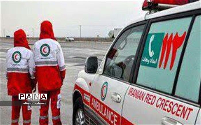 نجات جان راننده تریلر، توسط نجات گران هلال احمر اردکان