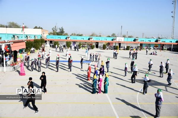آیین افتتاحیه المپیاد ورزشی درون مدرسه آبادان در دبستان جلال آل احمد