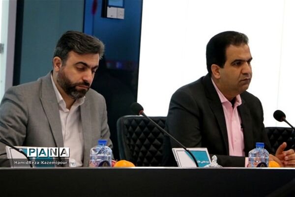 نشست هیات مدیره مجمع خیرین مدرسه ساز شهرستانهای استان تهران به میزبانی بنیاد خیریه شهیدان تقی زاده