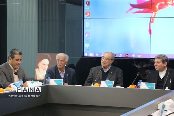 نشست هیات مدیره مجمع خیرین مدرسه ساز شهرستانهای استان تهران به میزبانی بنیاد خیریه شهیدان تقی زاده