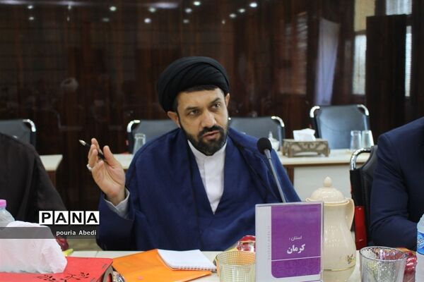 کار گروه کیفیت بخشی به فعالیت های قرآنی در بوشهر