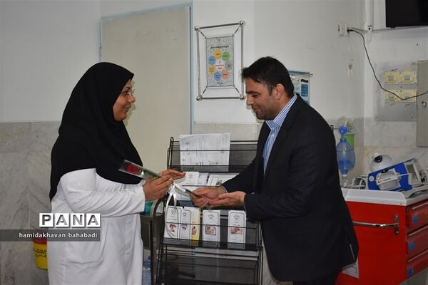 تجلیل از پرستاران دربهاباد
