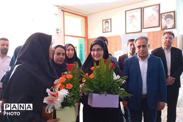 بازدید معاون آموزش ابتدایی وزارت آموزش‌وپرورش از پایگاه «طرح حامی»