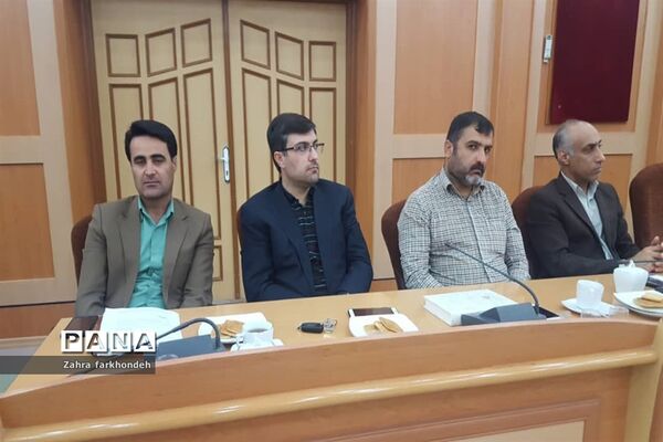 جلسه ستاد خدمات سفر درشهرستان دشتستان