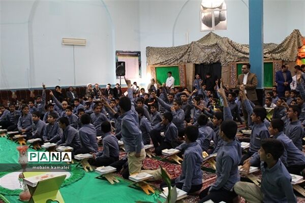 محفل انس با قرآن با رویکرد بصیرت انقلابی