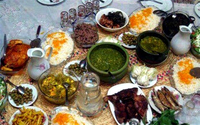 جشنواره می رشت خوشمزه غذا و گاری کباب رشتی در پیاده راه فرهنگی
