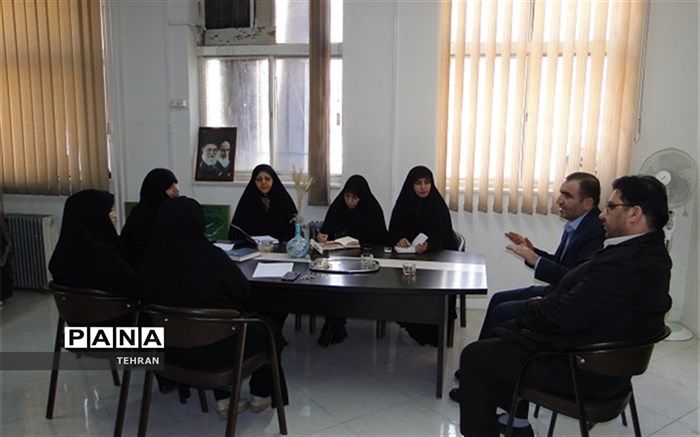 اولین جلسه کمیته عفاف و حجاب منطقه 12