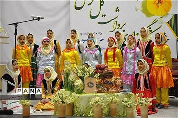 سومین جشن استانی برداشت گل نرگس در شهرستان خوسف