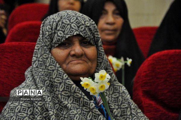 سومین جشن استانی برداشت گل نرگس در شهرستان خوسف