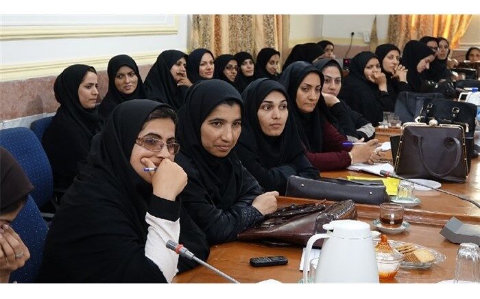 مهارت افزائی 300 مربی پرورشی هرمزگان در کارگاههای توانمندسازی