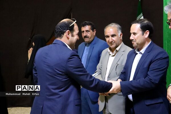 همایش کیفیت بخشی به آموزش و توانمندسازی کارکنان آموزشی در شهرستان آباده
