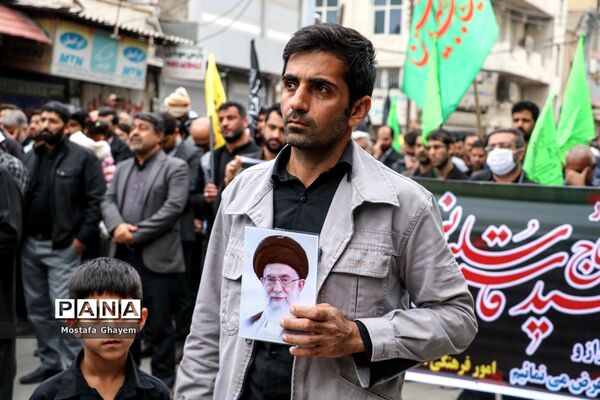 گردهمایی و عزاداری مردم آبادان به‌مناسبت شهادت سردار قاسم سلیمانی