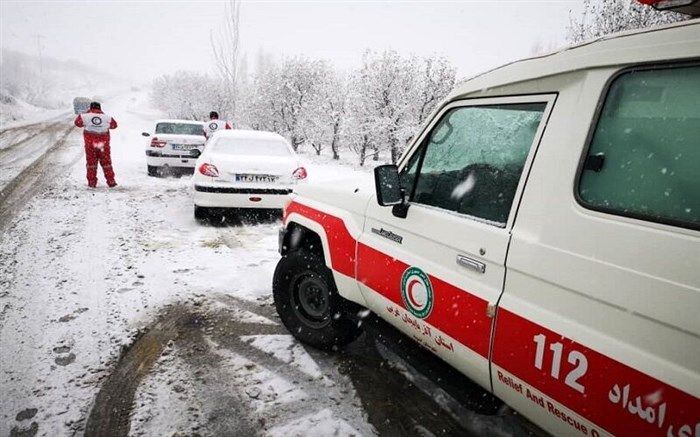 تردد در جاده‌های اشنویه فقط با زنجیرچرخ امکان‌پذیر است