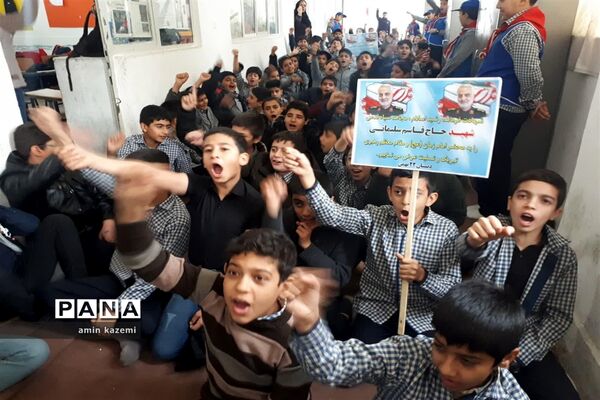 مدارس داراب در سوگ سردار دلها