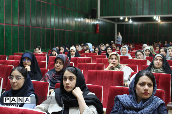 همایش آشنایی با المپیادهای علمی؛ دروازه‌ای به سوی نخبگان