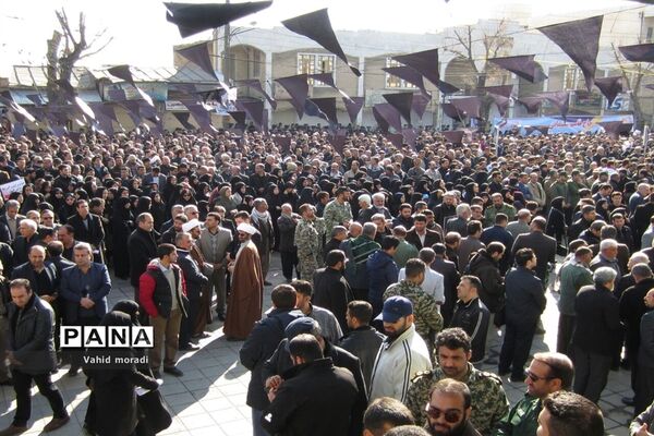 آیین بزرگداشت شهید سردارقاسم سلیمانی در مسجد جامع کرمانشاه