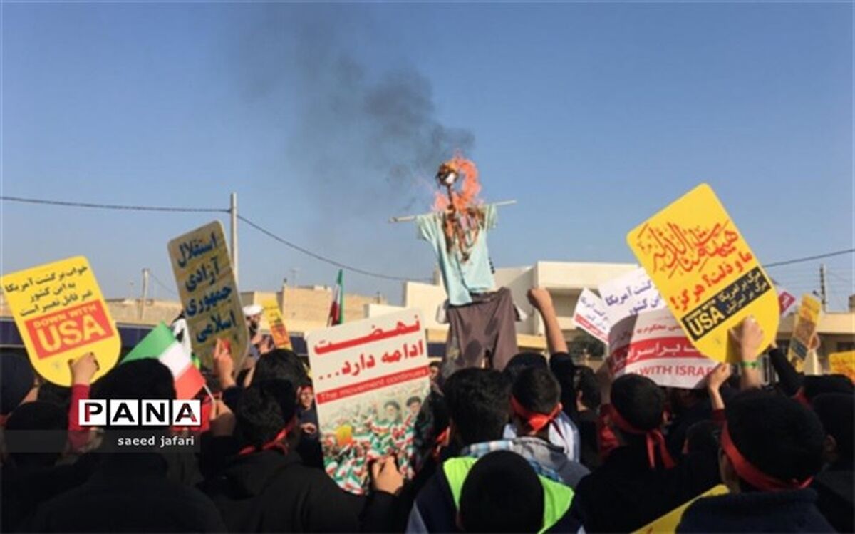 راهپیمایی دانش آموزان دبیرستان خاتم الانبیاءناحیه یک علیه اقدامات تروریستی آمریکا