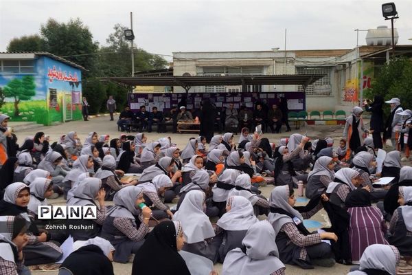 برپایی  کارگاه مهارتی آشنایی با سردار شهید قاسم سلیمانی در دبستان دخترانه اروند ناحیه ۲ اهواز