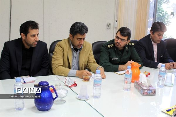 جلسه برنامه ریزی اجلاسیه شهدای دانش‌آموزی  و فرهنگیان استان بوشهر