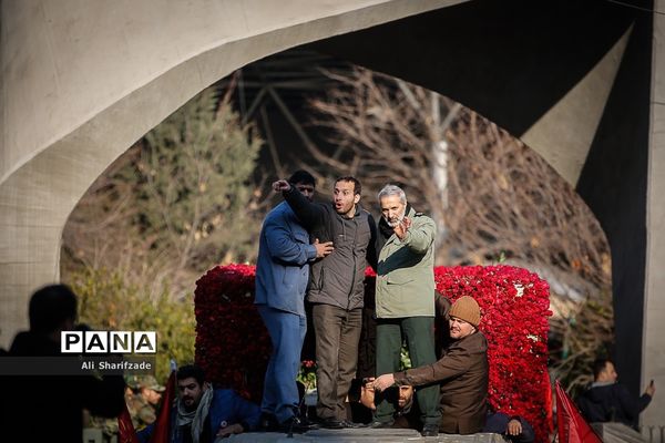 تشییع پیکر شهدای مقاومت در تهران