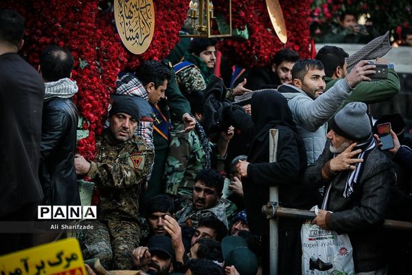 تشییع پیکر شهدای مقاومت در تهران