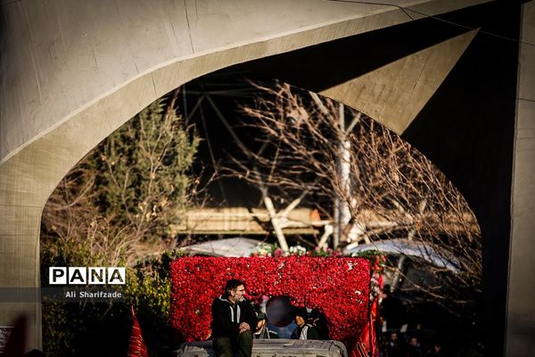 تشییع پیکر شهدای مقاومت در تهران