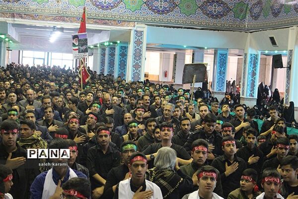 عزاداری فرهنگیان و دانش‌آموزان