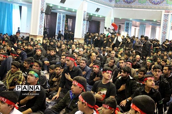 عزاداری فرهنگیان و دانش‌آموزان