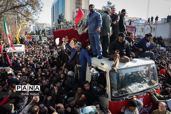 تشییع پیکر شهدای مقاومت در تهران-3