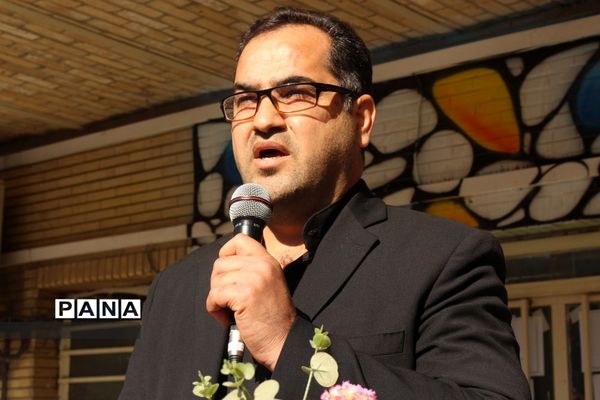 آیین  توزیع شیر رایگان در مدارس خوزستان