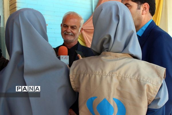 آیین  توزیع شیر رایگان در مدارس خوزستان