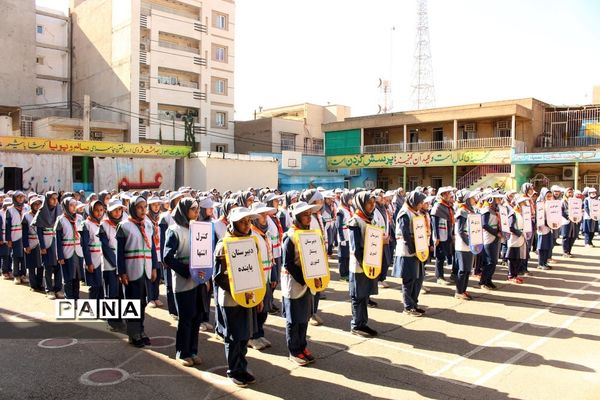 آیین  توزیع شیر رایگان در مدارس خوزستان