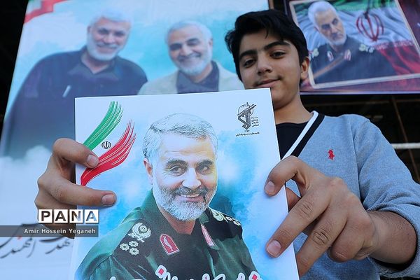 مراسم بزرگداشت شهید حاج قاسم سلیمانی و شهید ابو مهدی المهندس در جزیره کیش