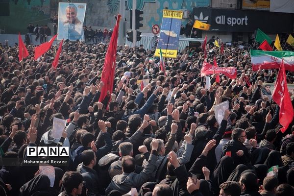 مراسم تشیع پیکر شهید سپهبد قاسم سلیمانی و شهیدان همراهش