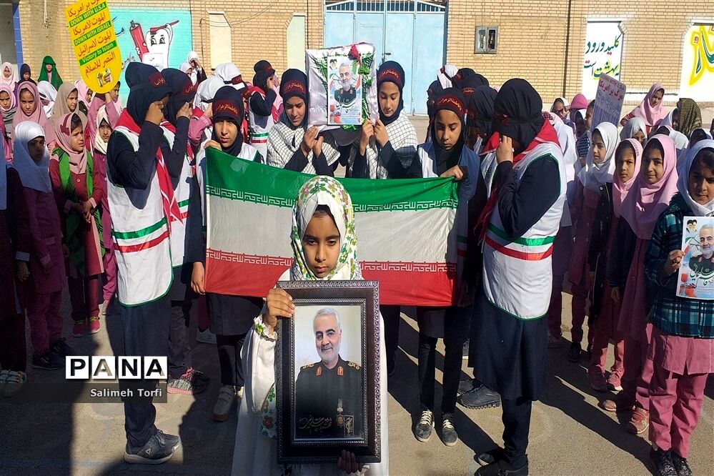 برگزاری مراسم گرامیداشت شهادت سردارحاج قاسم سلیمانی دردبستان فضیلت حمیدیه