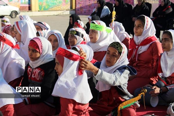 عزاداری دانش آموزان پیشتاز مدرسه جهادگران یاسوج در سوگ سردار دلها