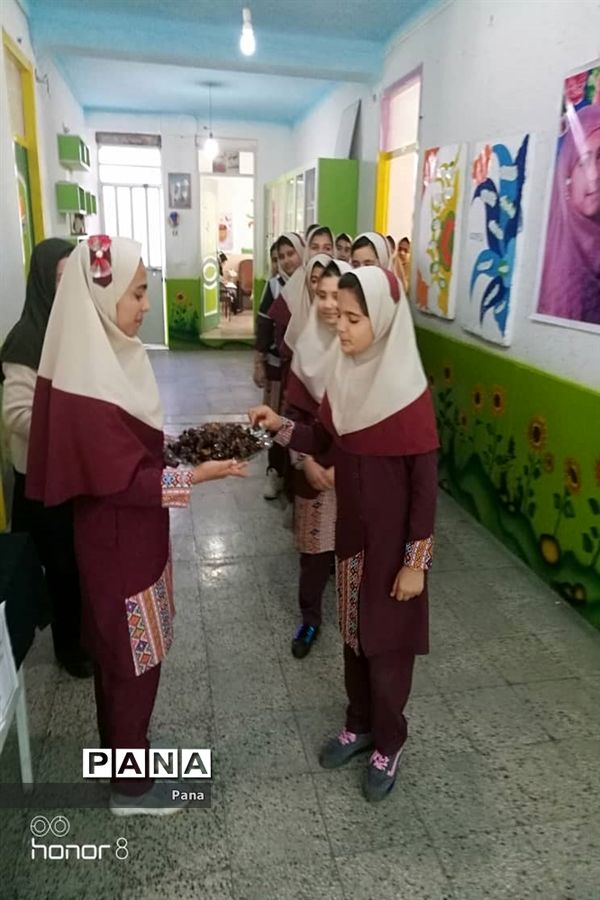 سوگواری دانش‌آموزان پیشتاز فارس در رثای سردار شهید قاسم سلیمانی