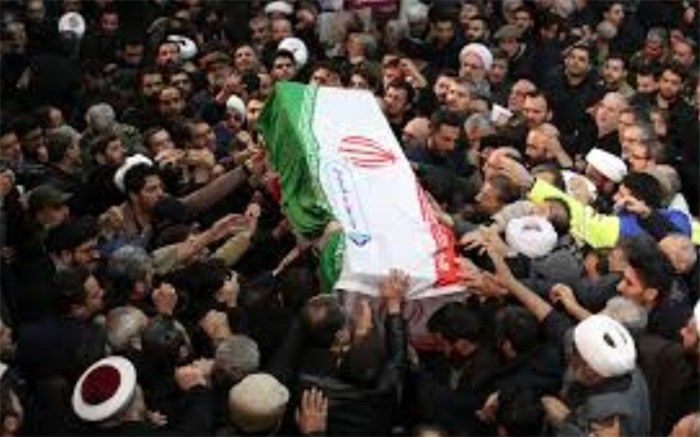 حضور مردم دارالعباده یزد در مراسم تشییع سردار دلها