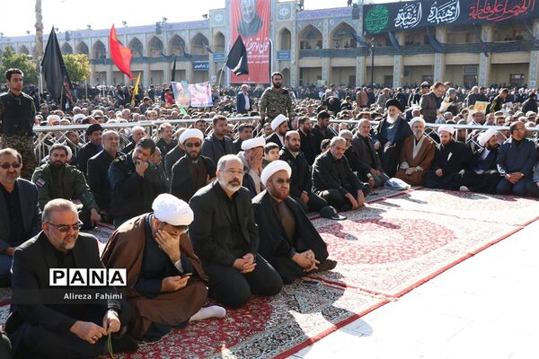 راهپیمایی عظیم مردم شیراز در پی شهادت سردار سپهبد قاسم سلیمانی
