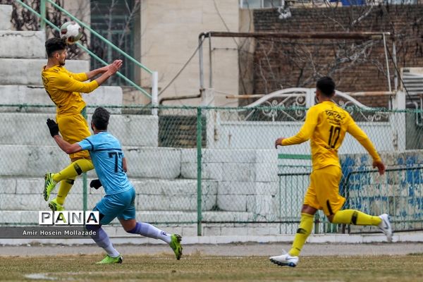 دیدار تیم های فوتبال نود ارومیه و علم و ادب تبریز