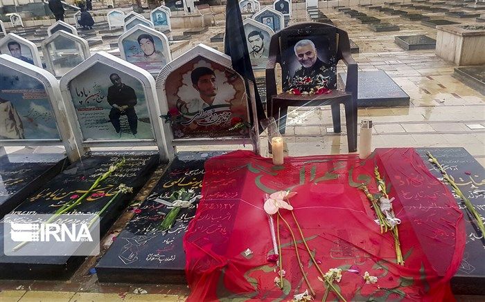 شهید سلیمانی در منزلگاه ابدی‌اش آرام گرفت