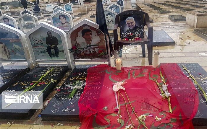 شهید سلیمانی در منزلگاه ابدی‌اش آرام گرفت