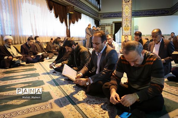 مراسم بزرگداشت شهادت سردار قاسم سلیمانی در معاونت پرورشی آموزش و پرورش